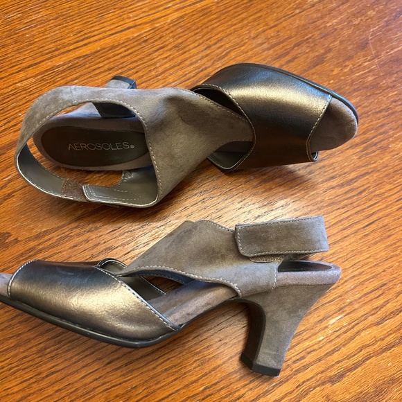 Aerosoles‎ Sandals Taupe Suede and Metallic Heels Women's Size 8.5 - Picture 6 of 8